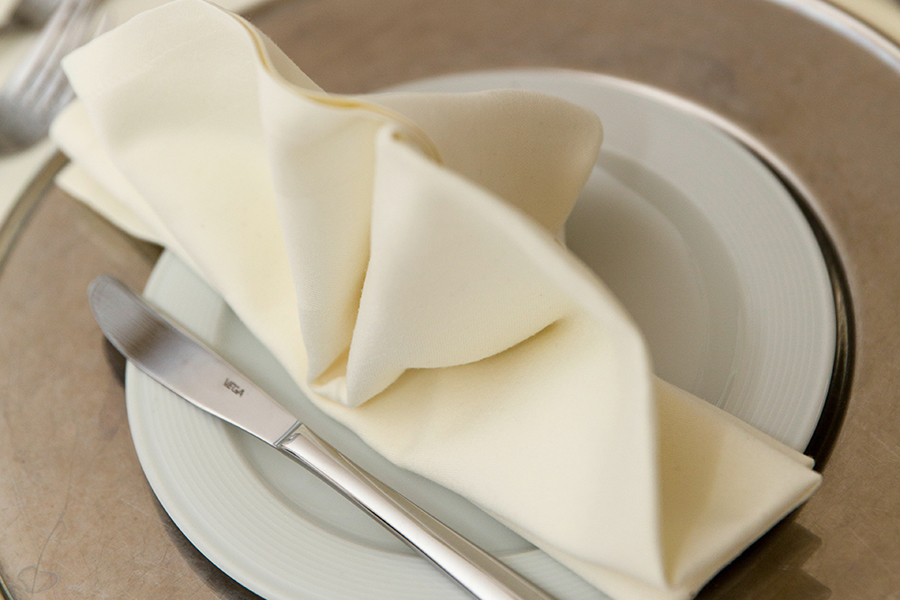 Three Reasons Your Restaurant Needs to Upgrade to Cloth Napkins